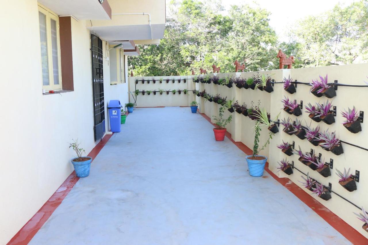 Hotel Nkc Airport Chennai Exterior photo